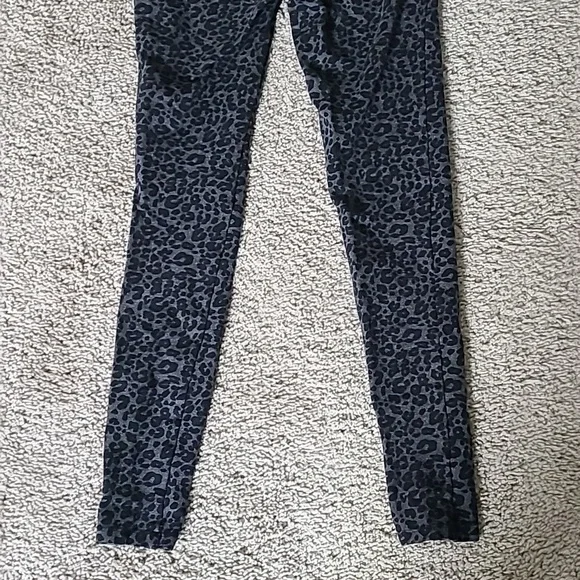 Loft leopard leggings XXSP - Picture 8 of 8